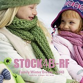 Stock4B - CD ST-RF-043 - Family Winter Dreams